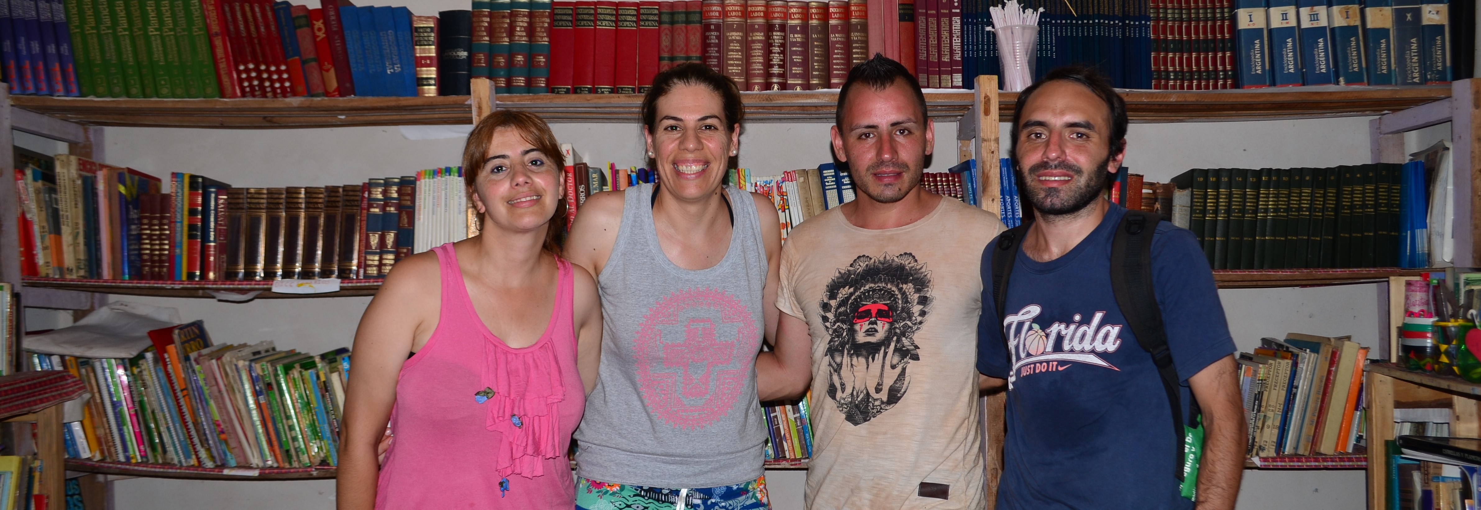 TERCIADOS PARAÍSO: “VOLUNTARIOS DE LA FUNDACIÓN PIBES Y BIBLIOTECA PALABRAS DEL ALMA VISTAN LA SEDE”