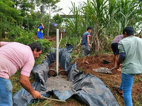 EN EL NUEVO MUNICIPIO 76, CONSTRUYEN BAÑOS ECOLÓGICOS EN LA COMUNIDAD POZO AZUL