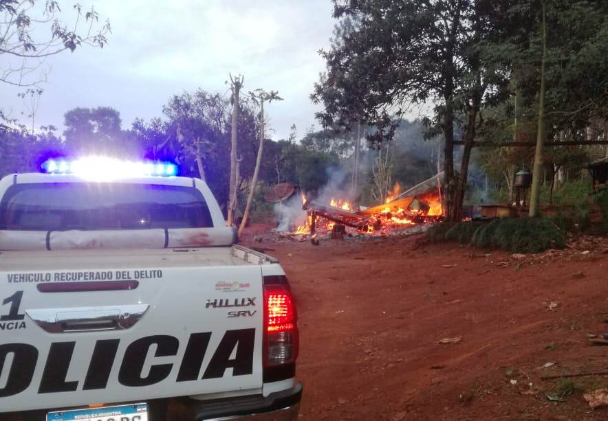 SE INCENDIÓ UNA CASA Y FALLECIÓ UN BEBÉ EN DOS DE MAYO