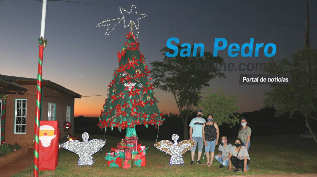 TERCIADOS PARAÍSO ENCIENDE SU ÁRBOL DE NAVIDAD