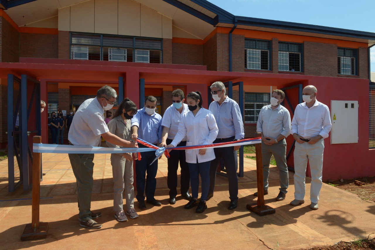 HERRERA AHUAD INAUGURÓ LA EPET Nº 21 EN SAN VICENTE Y ENTREGÓ MAQUINARIA VIAL EN SANTO PIPÓ