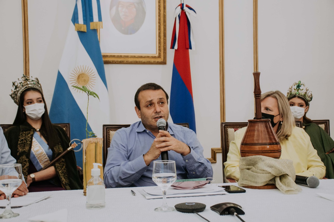 PRESENTARON LA NUEVA EDICIÓN DE LA FIESTA NACIONAL E INTERNACIONAL DE LA YERBA MATE