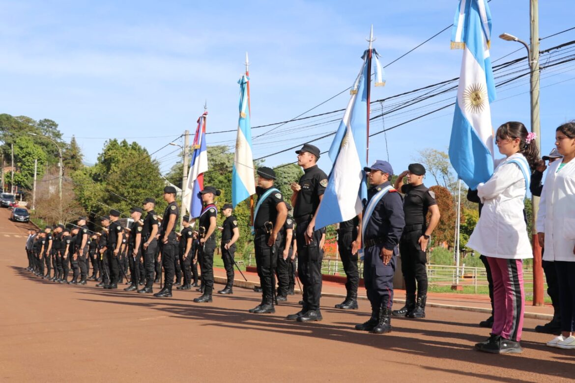 San Pedro conmemoró el Día de la Policía de Misiones con un emotivo acto sobre la avenida 25 de mayo
