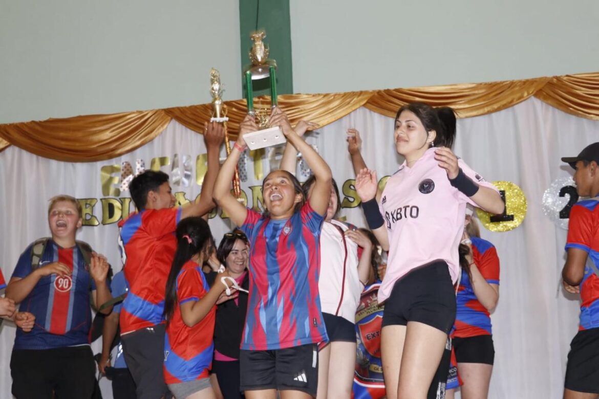 Encuentro deportivo de la UGL 3 reunió a 290 alumnos de escuelas rurales en San Pedro