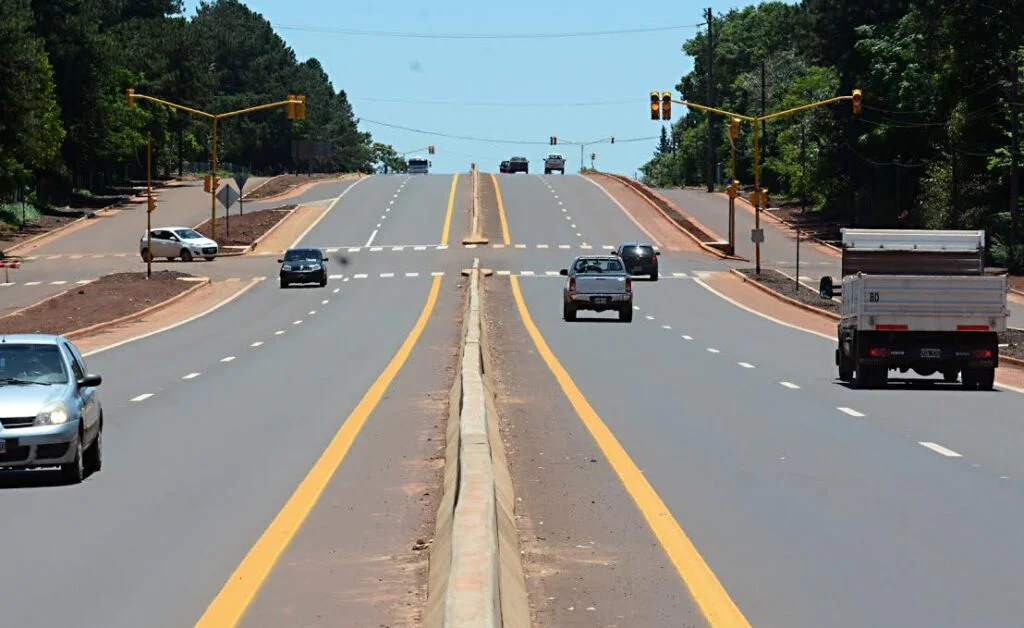 Oficializaron la concesión de las rutas 12 y 105: dos empresas misioneras administrarán el corredor durante 20 años